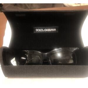 Authentic Dolce & Gabbana DG4321 Cat Eye Black Daisy Flower Print Sunglasses
